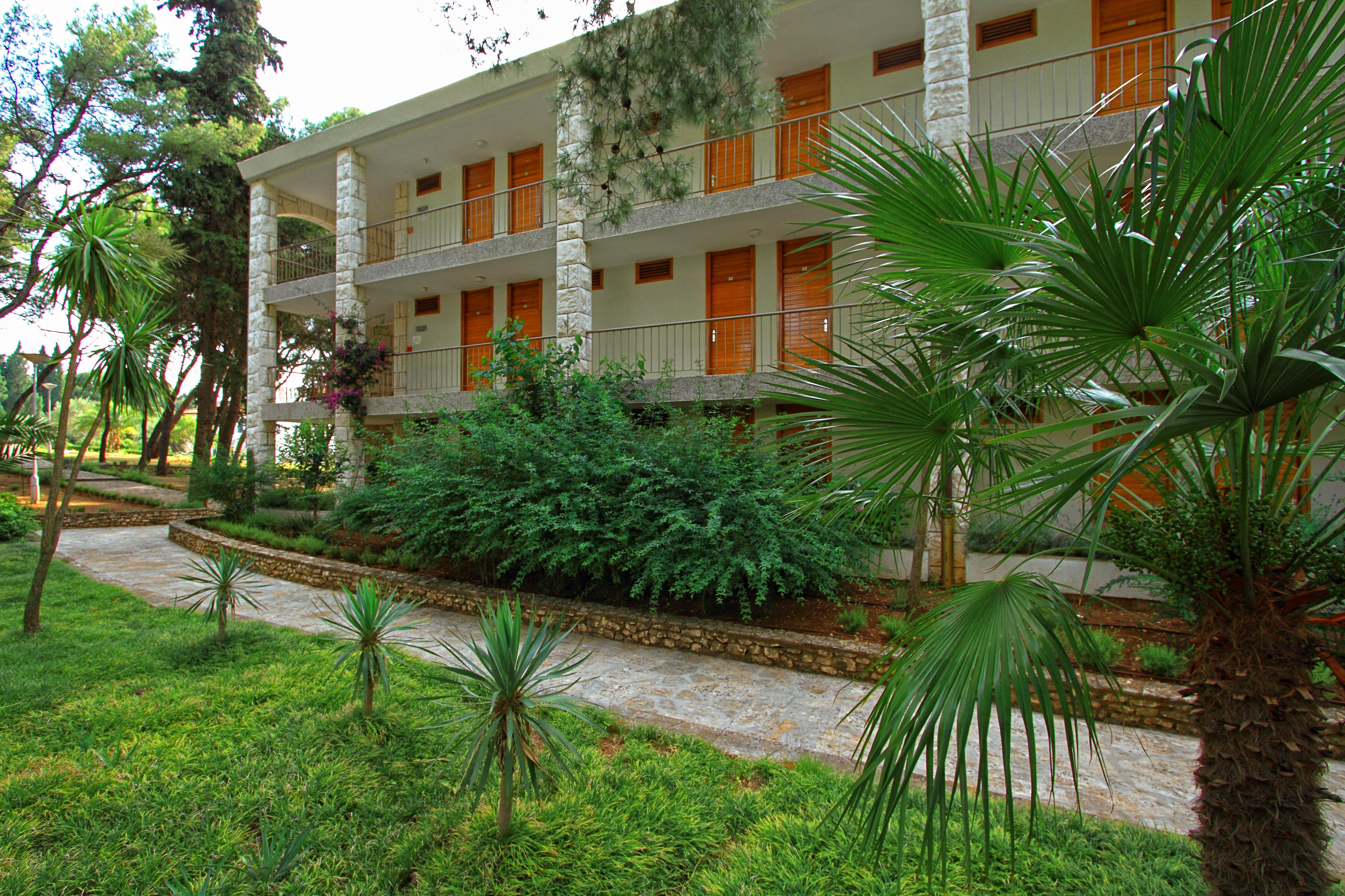 Aminess Vival Casa Velaris Hotel Supetar Exterior foto
