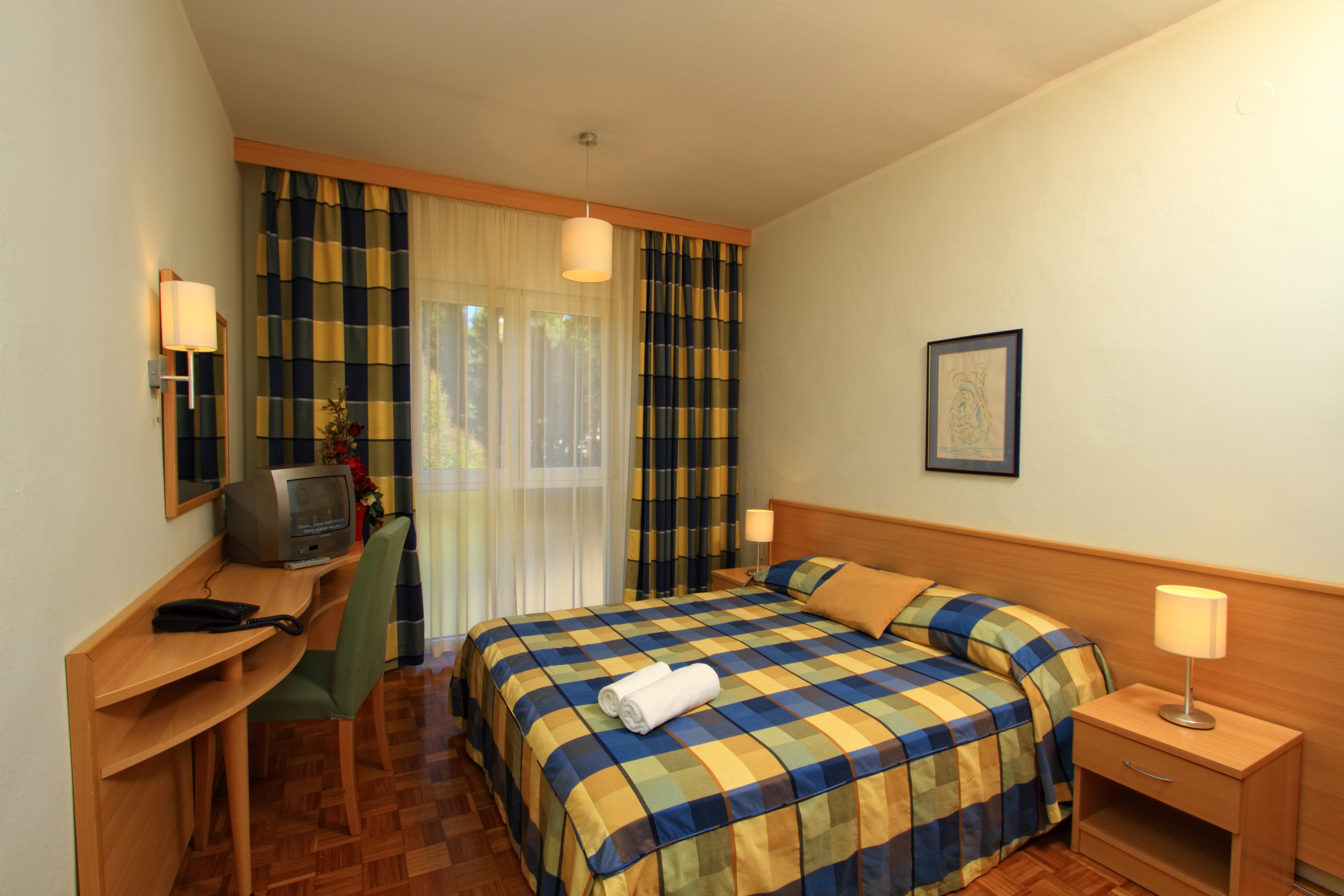 Aminess Vival Casa Velaris Hotel Supetar Exterior foto