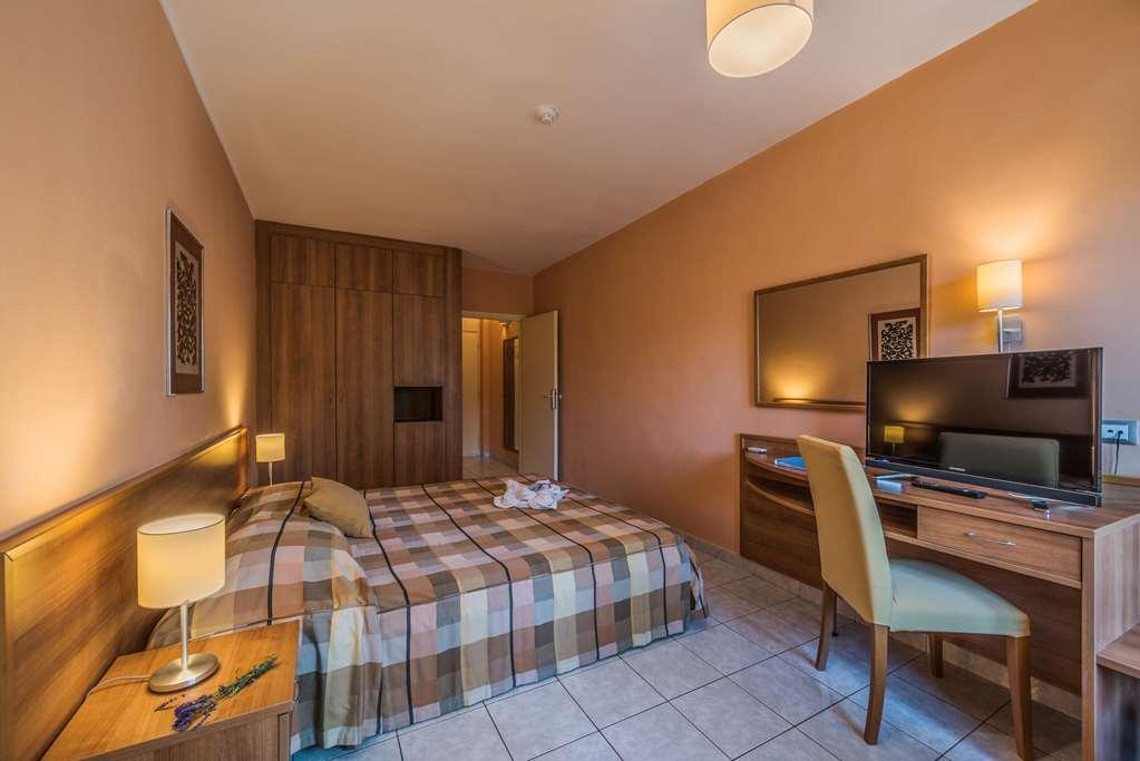 Aminess Vival Casa Velaris Hotel Supetar Quarto foto