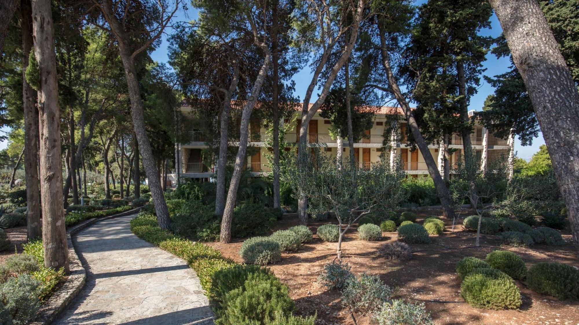Aminess Vival Casa Velaris Hotel Supetar Exterior foto